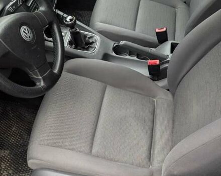 Черный Фольксваген Гольф, объемом двигателя 1.6 л и пробегом 178 тыс. км за 5950 $, фото 6 на Automoto.ua