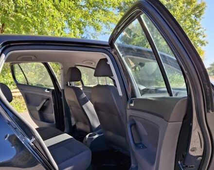 Черный Фольксваген Гольф, объемом двигателя 1.4 л и пробегом 276 тыс. км за 6600 $, фото 19 на Automoto.ua