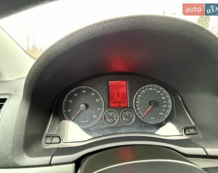 Черный Фольксваген Гольф, объемом двигателя 1.6 л и пробегом 226 тыс. км за 6950 $, фото 12 на Automoto.ua