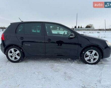 Черный Фольксваген Гольф, объемом двигателя 1.6 л и пробегом 198 тыс. км за 6890 $, фото 6 на Automoto.ua