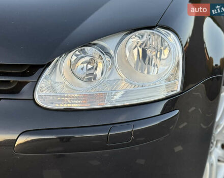 Черный Фольксваген Гольф, объемом двигателя 1.4 л и пробегом 211 тыс. км за 5690 $, фото 11 на Automoto.ua