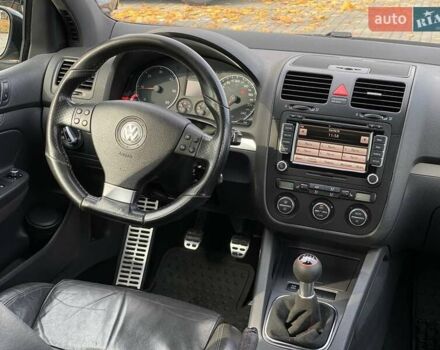 Черный Фольксваген Гольф, объемом двигателя 1.9 л и пробегом 266 тыс. км за 6400 $, фото 14 на Automoto.ua