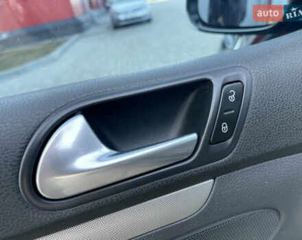 Чорний Фольксваген Гольф, об'ємом двигуна 1.4 л та пробігом 212 тис. км за 5399 $, фото 51 на Automoto.ua