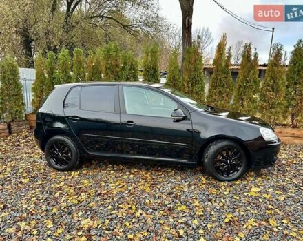 Черный Фольксваген Гольф, объемом двигателя 1.6 л и пробегом 215 тыс. км за 6300 $, фото 109 на Automoto.ua