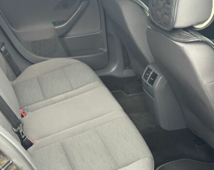 Черный Фольксваген Гольф, объемом двигателя 1.6 л и пробегом 210 тыс. км за 6500 $, фото 7 на Automoto.ua