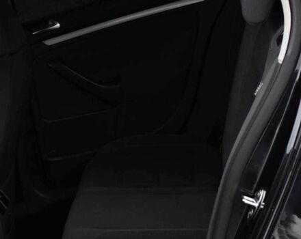 Черный Фольксваген Гольф, объемом двигателя 1.6 л и пробегом 223 тыс. км за 6999 $, фото 18 на Automoto.ua