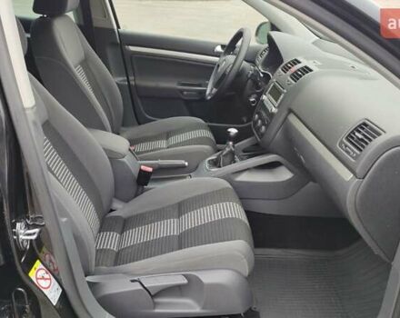 Чорний Фольксваген Гольф, об'ємом двигуна 1.4 л та пробігом 181 тис. км за 6500 $, фото 10 на Automoto.ua