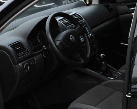 Черный Фольксваген Гольф, объемом двигателя 1.6 л и пробегом 223 тыс. км за 6999 $, фото 9 на Automoto.ua