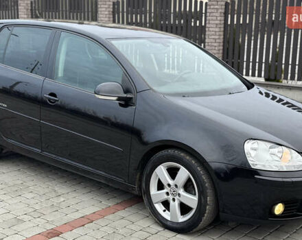 Черный Фольксваген Гольф, объемом двигателя 1.4 л и пробегом 184 тыс. км за 5950 $, фото 2 на Automoto.ua