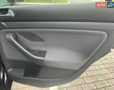 Чорний Фольксваген Гольф, об'ємом двигуна 1.6 л та пробігом 213 тис. км за 5950 $, фото 20 на Automoto.ua