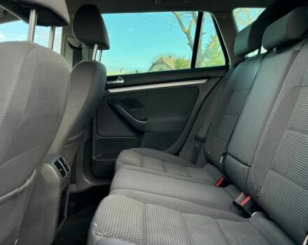 Черный Фольксваген Гольф, объемом двигателя 1.4 л и пробегом 248 тыс. км за 6999 $, фото 21 на Automoto.ua