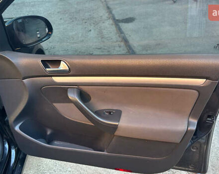 Чорний Фольксваген Гольф, об'ємом двигуна 1.6 л та пробігом 230 тис. км за 7600 $, фото 20 на Automoto.ua