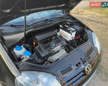 Чорний Фольксваген Гольф, об'ємом двигуна 1.4 л та пробігом 260 тис. км за 4444 $, фото 49 на Automoto.ua