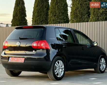 Черный Фольксваген Гольф, объемом двигателя 1.4 л и пробегом 211 тыс. км за 5690 $, фото 44 на Automoto.ua