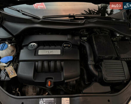 Чорний Фольксваген Гольф, об'ємом двигуна 1.6 л та пробігом 203 тис. км за 6600 $, фото 36 на Automoto.ua