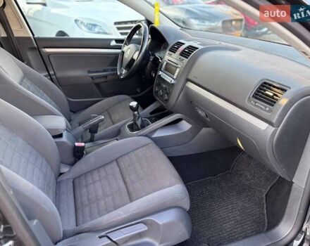 Чорний Фольксваген Гольф, об'ємом двигуна 1.6 л та пробігом 198 тис. км за 6999 $, фото 36 на Automoto.ua