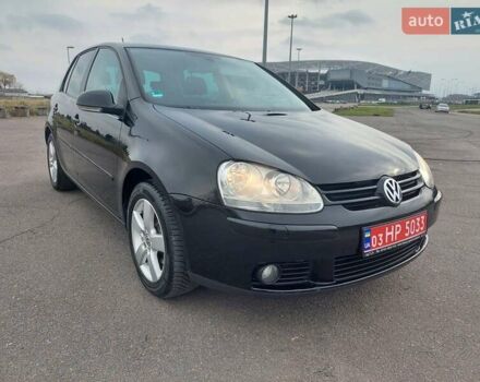 Черный Фольксваген Гольф, объемом двигателя 1.6 л и пробегом 198 тыс. км за 6499 $, фото 2 на Automoto.ua