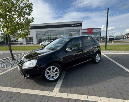 Черный Фольксваген Гольф, объемом двигателя 1.39 л и пробегом 214 тыс. км за 6450 $, фото 1 на Automoto.ua