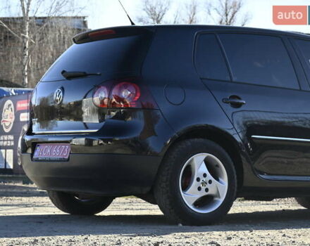 Чорний Фольксваген Гольф, об'ємом двигуна 1.4 л та пробігом 212 тис. км за 5555 $, фото 9 на Automoto.ua