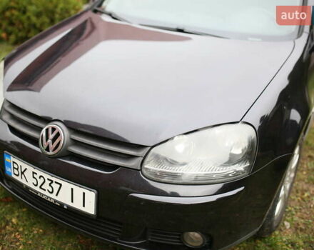 Черный Фольксваген Гольф, объемом двигателя 1.39 л и пробегом 200 тыс. км за 5900 $, фото 9 на Automoto.ua