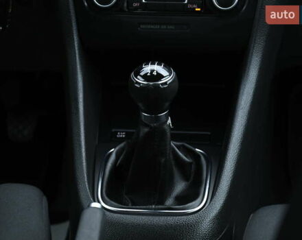 Черный Фольксваген Гольф, объемом двигателя 1.6 л и пробегом 217 тыс. км за 7700 $, фото 35 на Automoto.ua