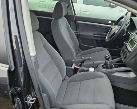 Чорний Фольксваген Гольф, об'ємом двигуна 1.39 л та пробігом 260 тис. км за 5100 $, фото 1 на Automoto.ua