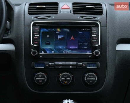 Черный Фольксваген Гольф, объемом двигателя 1.39 л и пробегом 221 тыс. км за 6800 $, фото 27 на Automoto.ua