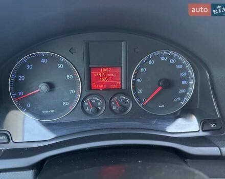 Чорний Фольксваген Гольф, об'ємом двигуна 1.39 л та пробігом 252 тис. км за 5450 $, фото 29 на Automoto.ua