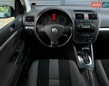 Чорний Фольксваген Гольф, об'ємом двигуна 1.4 л та пробігом 223 тис. км за 6700 $, фото 13 на Automoto.ua