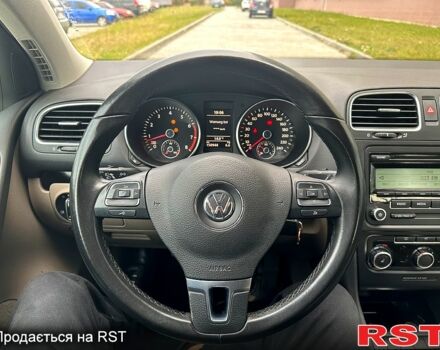 Черный Фольксваген Гольф, объемом двигателя 1.4 л и пробегом 150 тыс. км за 7800 $, фото 10 на Automoto.ua