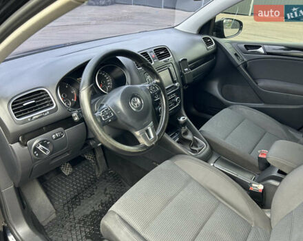 Фольксваген Гольф 2009 в Ровно на Automoto.ua Черный Фольксваген Гольф, объемом двигателя 1.97 л и пробегом 307 тыс. км за 7200 $, фото 11 на Automoto.ua