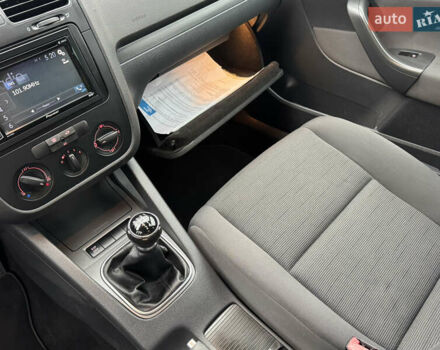 Чорний Фольксваген Гольф, об'ємом двигуна 1.4 л та пробігом 270 тис. км за 5700 $, фото 41 на Automoto.ua