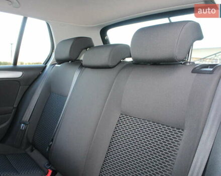 Черный Фольксваген Гольф, объемом двигателя 1.6 л и пробегом 210 тыс. км за 7590 $, фото 54 на Automoto.ua