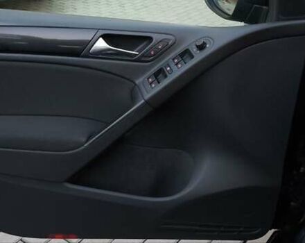 Чорний Фольксваген Гольф, об'ємом двигуна 1.39 л та пробігом 187 тис. км за 8000 $, фото 25 на Automoto.ua