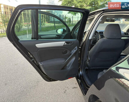 Чорний Фольксваген Гольф, об'ємом двигуна 1.39 л та пробігом 208 тис. км за 7200 $, фото 16 на Automoto.ua