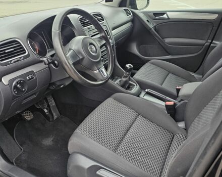 Чорний Фольксваген Гольф, об'ємом двигуна 1.6 л та пробігом 215 тис. км за 7900 $, фото 15 на Automoto.ua