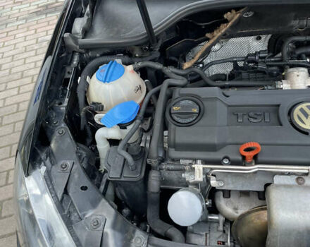 Чорний Фольксваген Гольф, об'ємом двигуна 1.39 л та пробігом 208 тис. км за 7900 $, фото 40 на Automoto.ua