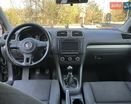 Черный Фольксваген Гольф, объемом двигателя 1.39 л и пробегом 232 тыс. км за 6900 $, фото 8 на Automoto.ua