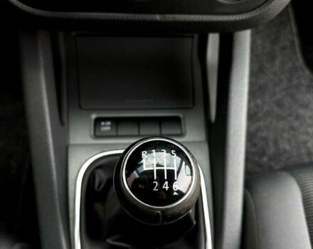 Черный Фольксваген Гольф, объемом двигателя 1.6 л и пробегом 243 тыс. км за 5999 $, фото 36 на Automoto.ua