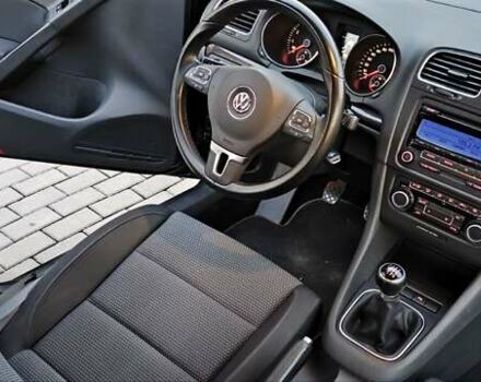 Чорний Фольксваген Гольф, об'ємом двигуна 1.39 л та пробігом 187 тис. км за 8000 $, фото 17 на Automoto.ua