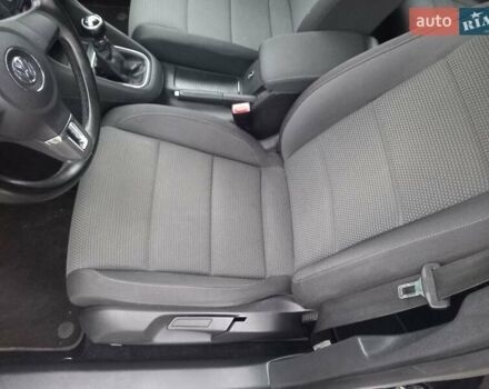 Черный Фольксваген Гольф, объемом двигателя 1.4 л и пробегом 234 тыс. км за 6600 $, фото 14 на Automoto.ua