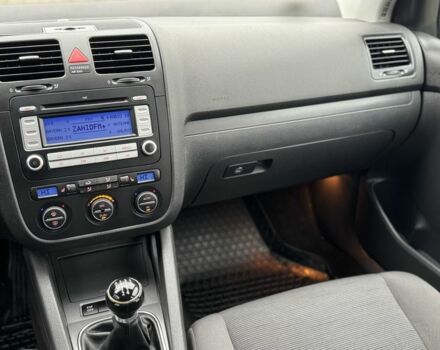 Чорний Фольксваген Гольф, об'ємом двигуна 0 л та пробігом 239 тис. км за 5699 $, фото 19 на Automoto.ua