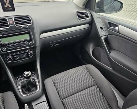 Черный Фольксваген Гольф, объемом двигателя 1.6 л и пробегом 218 тыс. км за 7900 $, фото 30 на Automoto.ua