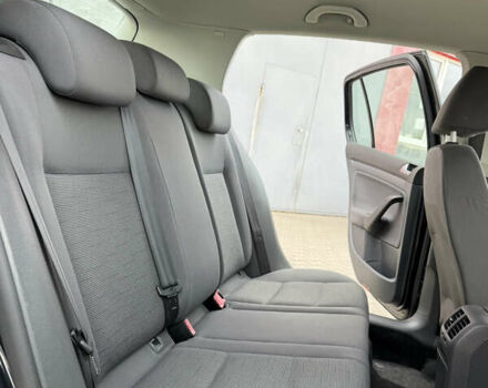 Черный Фольксваген Гольф, объемом двигателя 1.6 л и пробегом 243 тыс. км за 5999 $, фото 26 на Automoto.ua