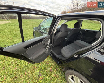 Черный Фольксваген Гольф, объемом двигателя 1.6 л и пробегом 250 тыс. км за 7150 $, фото 20 на Automoto.ua