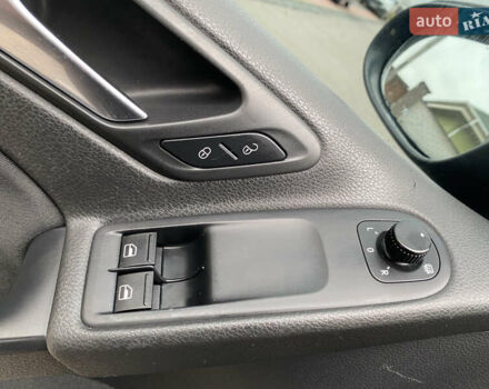 Черный Фольксваген Гольф, объемом двигателя 1.4 л и пробегом 242 тыс. км за 5699 $, фото 32 на Automoto.ua