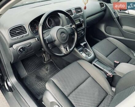 Черный Фольксваген Гольф, объемом двигателя 1.6 л и пробегом 247 тыс. км за 7950 $, фото 57 на Automoto.ua