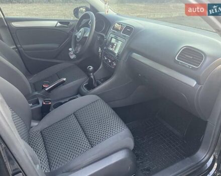 Черный Фольксваген Гольф, объемом двигателя 1.39 л и пробегом 263 тыс. км за 7500 $, фото 5 на Automoto.ua