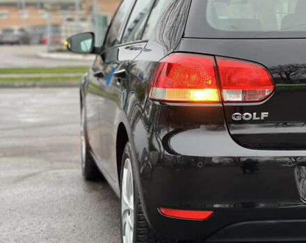 Черный Фольксваген Гольф, объемом двигателя 1.6 л и пробегом 241 тыс. км за 7999 $, фото 12 на Automoto.ua