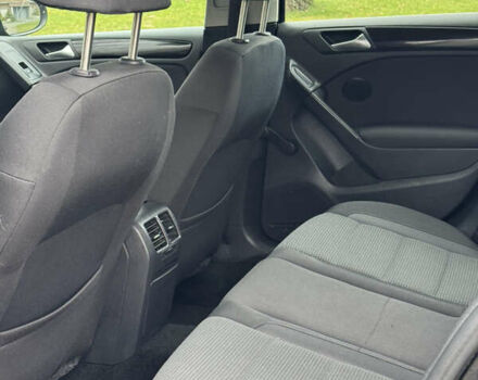 Черный Фольксваген Гольф, объемом двигателя 1.39 л и пробегом 251 тыс. км за 8400 $, фото 26 на Automoto.ua